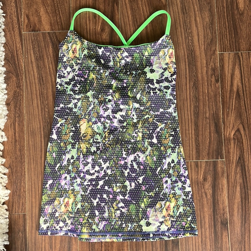 NWOT lululemon tank
